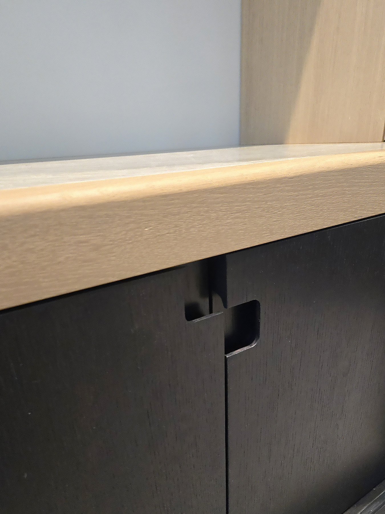 ContemporaryCityMedia_LivingRoom _08_1800v