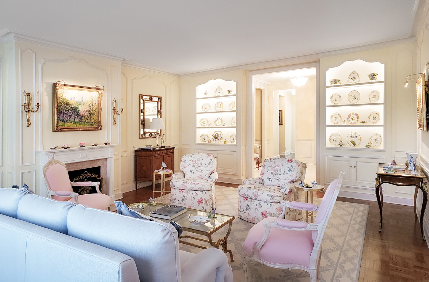 ElegantClassicallyTraditionalLivingRm_01_1400