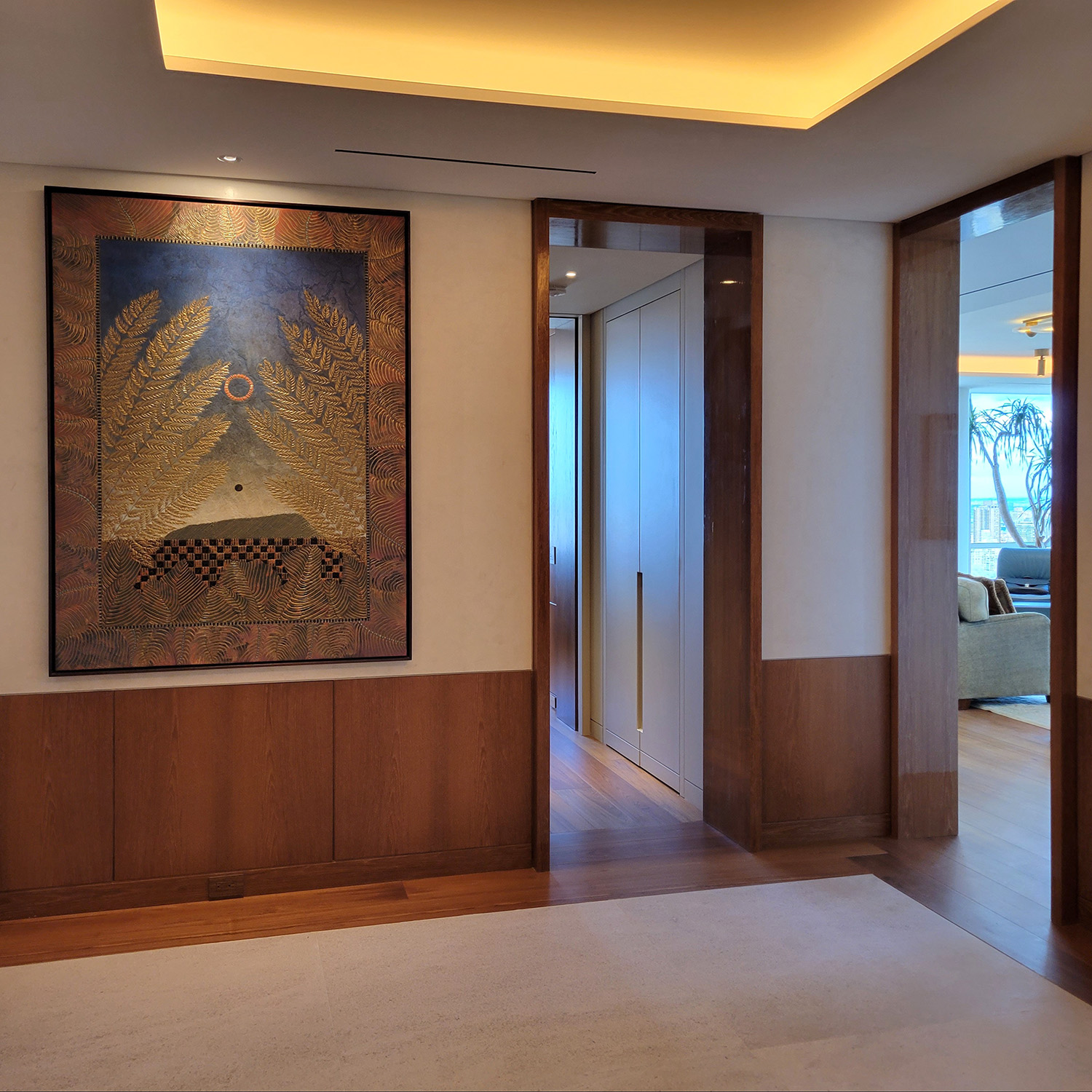 ModernFoyerTeakWainscoting_01_1500sq