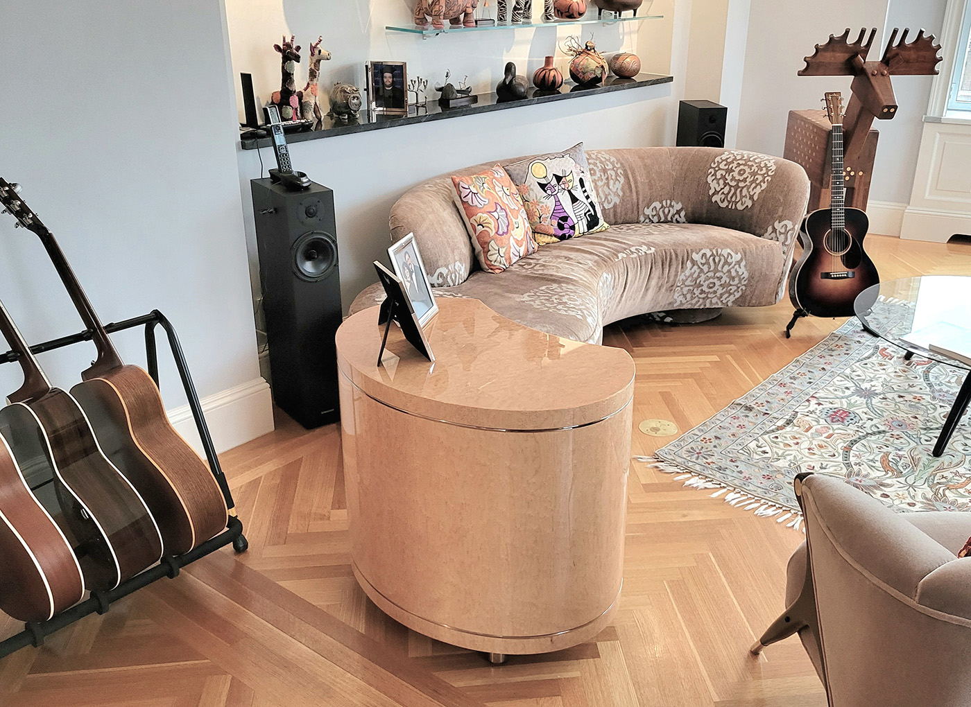 OvalBirdsEyeMapleMusicEndTable_05_1400