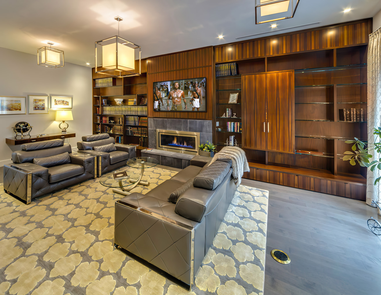 RibbonMahoganyLivingMediaRoom_02b_1400