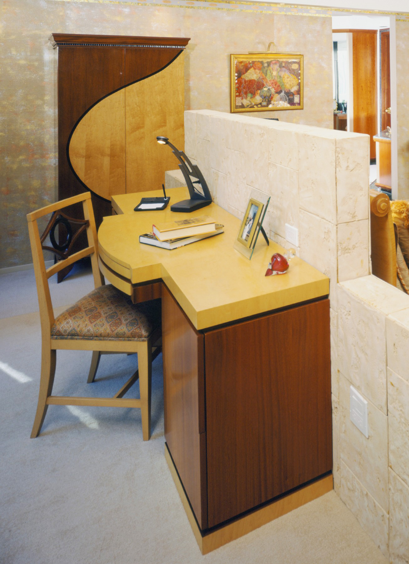 EgyptianRevivalBedroom_07_v1800